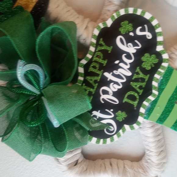 St. Patrick Wreath - Picture 3 of 6